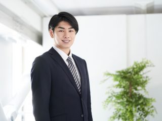 正社員の平均時給は1900円超！ 日本で働くならやっぱり正社員一択なの？