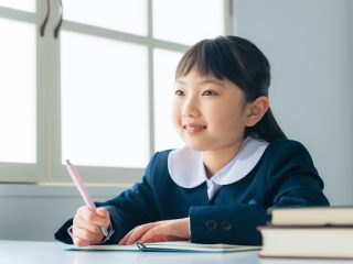 小学生の教育費は年35万円！ 「学習費」を節約しようとする際の注意点とは