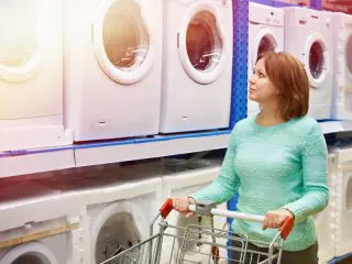 「ドラム式」VS「縦型」洗濯機の電気・水道代はどれだけ違う？ 乾燥にかかる電気代は「約3倍」の差!?
