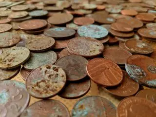 祖父の部屋から「昔の小銭」が大量に出てきました。錆びていますが交換はできますか？