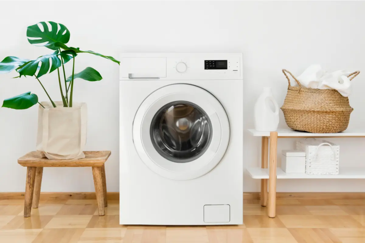 一人暮らしで洗濯機を買うか悩んだら「使う頻度」をチェック！コインランドリーとどちらがお得？