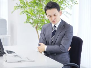 40歳で「年収300万」です。やはり老後の年金も少なくなりますか？ いくら受け取れるのでしょうか？