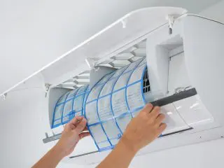 エアコンのフィルターを掃除するとどのくらい節約できる？