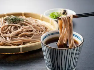 暑くて毎日「蕎麦」ばかり食べていますが、節約になるでしょうか？ 栄養的に大丈夫でしょうか？