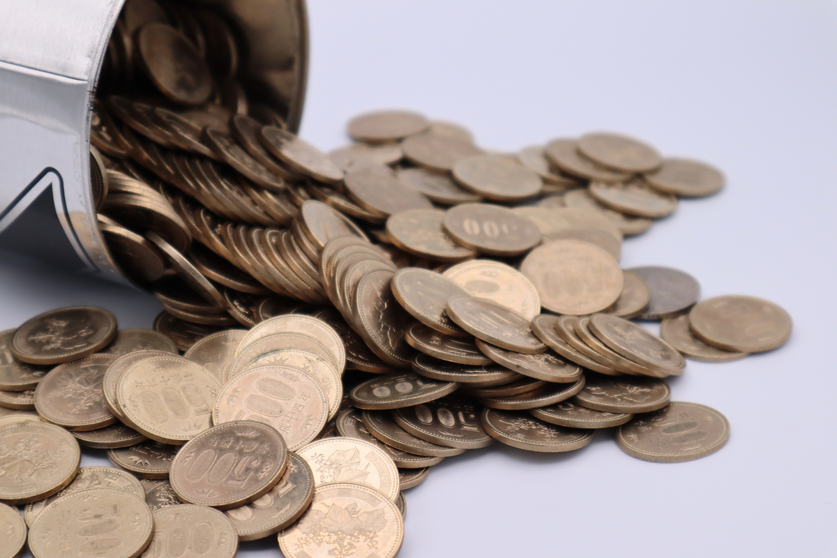 子どものころから貯めた「小銭貯金」。口座に入金する場合、手数料はどのくらいかかる？|ファイナンシャルフィールド|﻿その他暮らし