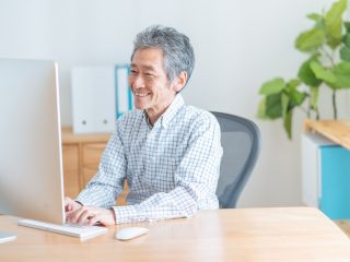 定年後に他会社に再就職する人は少数派？ シニア人材の再就職先探しと求職活動の流れ