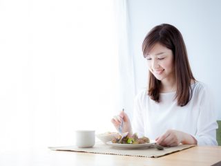 「1日3食」ってコスパ悪いですか？ 転職で給料が下がったので、朝食を抜きにしようか迷っています…