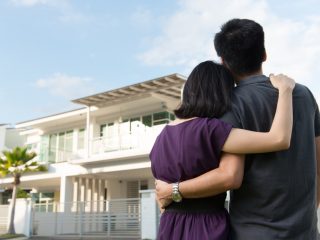 夫婦円満のカギは「会話」にあった!?「お金の話」をする夫婦としない夫婦の満足度の違い