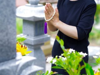 夫が亡くなった… 死亡一時金って何？ 遺族は誰でももらえるの？ 遺族年金との併給は？