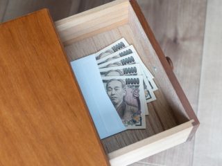 「実は貯めてたの」と実家に入れていた家賃をもらいました。「1000万円」近いのですが、税金は大丈夫なのでしょうか？