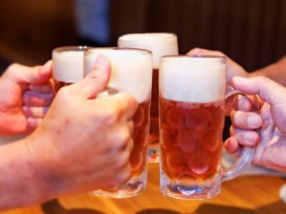 上司から「飲み代1000円でいいから頂戴」と言われましたが、逆に残業代として請求してもいいですか？