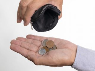 40代で「貯金ゼロ」は28％も!? 平均貯蓄額はどのくらい？ おすすめの貯蓄方法も解説