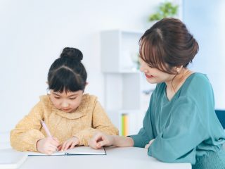 子どもに中学受験をさせたい！ 必要な教育費はいくら？