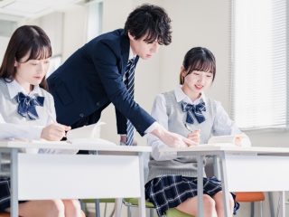 高校や大学は「私立」だといくらかかる？「無償化制度」は利用できるの？