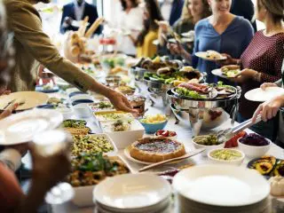 外食する人が増加傾向！ 飲食店でお得に食事するための3つの方法