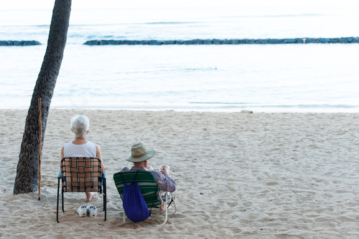 夢の海外移住！「定年したら海外へ！」50歳から準備することとは？ | 老後 | ファイナンシャルフィールド