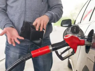 ついにガソリン「200円」の時代に突入か!? 価格高騰を乗り切るための「節約方法」とは