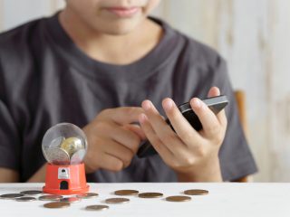 子どもがゲームに高額課金しないか心配です。できる対策はありますか？