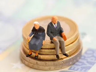 65歳より前にもらえる年金があると聞きました！「特別支給の老齢厚生年金」とは？