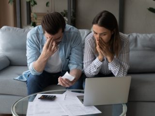 水道修理業者から見積書以上の請求をされた！ 詐欺業者との金銭トラブルを防ぐには？