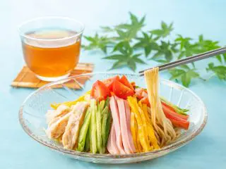 毎日暑くて台所に立つ気が起きない……！毎日1食分「麺類」を購入しているけど、これって損してる？