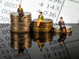 40代で、貯金が「100万以下」です。50代までにいくら貯めれば、老後は「不労所得」で生きられますか？