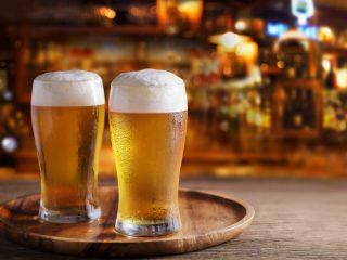 10月からビールが値下げすると聞きました。「発泡酒」とどちらのコスパがいいですか？