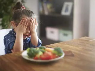 子どもが野菜を食べません。「アンパンマンポテト」は栄養があると聞いたのですが、本物の野菜とどのくらい違うでしょうか？