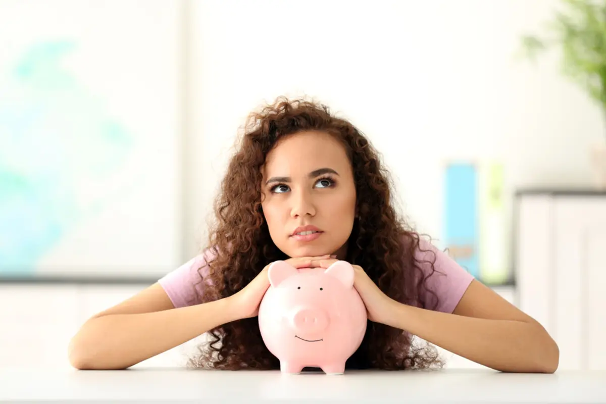 独身の貯金は「節約」vs「稼ぐ」の二択。どんなことで今より収入を増やせる？
