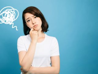 職場の電話は「気付いた人が出る」というルールですが、いつも自分ばかり出ています…その分の給与を請求したい気持ちなのですが可能でしょうか？