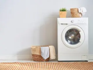 結局、「洗濯機」と「コインランドリー」はどちらがお得？コスパとタイパで考えてみた