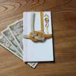 結婚式を挙げないけどお祝いで3万円もらった…！この場合、お返しはいらないですか？