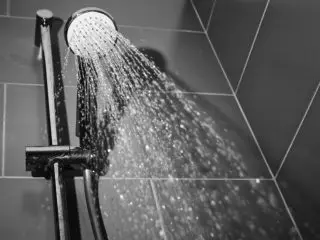使わないと損!?節水シャワーヘッドで年間いくら水道料を節約できる？