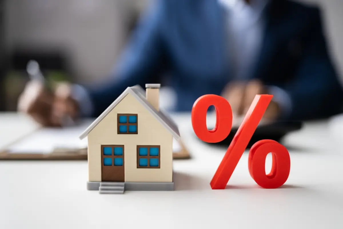 住宅ローン金利が「1％超」に!? すでに借りている人に影響はある？ 金利タイプ別に今後の動きを予想