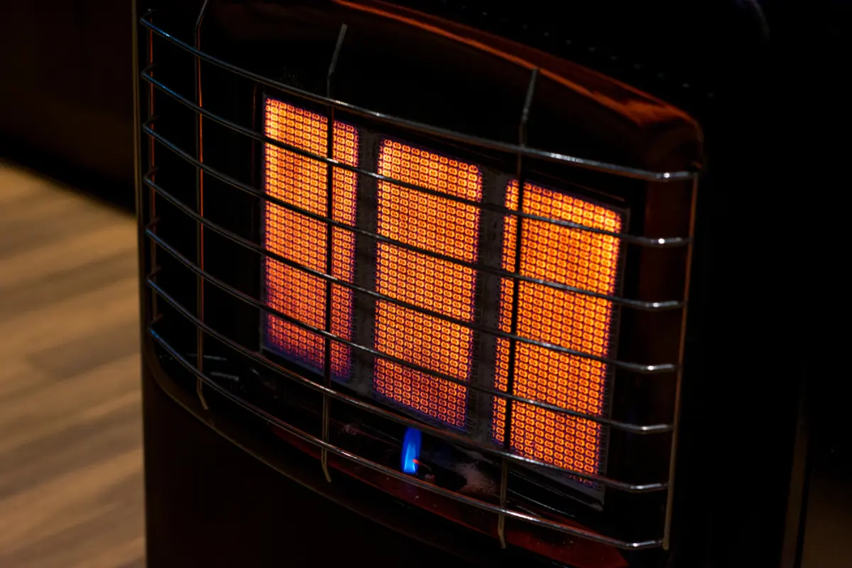 光熱費対策にまだ間に合う!? 暖房は「ガス」「電気」「灯油」どれが一番コスパがよい？