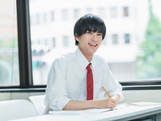 「高校無償化」ってどんな家庭が対象になるの？「年収650万円」は対象になる？