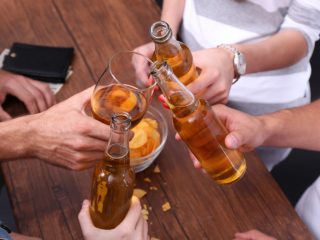 会社もちの飲み会と思っていたら「2000円」請求されました…これも仕事の一環なら「残業代」請求してもいいですか？