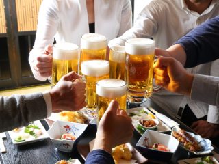 部下の「飲み代」を毎回負担するのがつらい…！コミュニケーションをとれるお得な方法ってありますか？