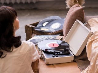 父の遺品のクラシックレコードに45万円の値がつきました！ これは自分の収入となって確定申告が必要なのでしょうか？