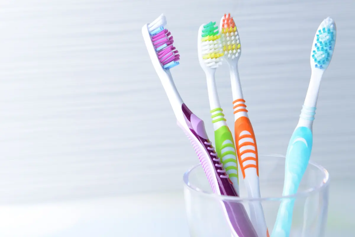 歯ブラシは1ヶ月に1回「取り替え」が必要？年間どのくらいの費用になる？