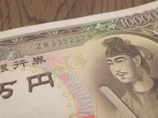 実家の仏壇から「聖徳太子」の1万円札を見つけました。祖母が「もう使えないよ」と言いますが本当でしょうか？