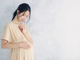 第2子を「里帰り出産」する予定です。上の子のお休みの連絡をしたら「2ヶ月欠席したら退園」といわれました。退園は避けられませんか？ どうすれば良いでしょうか…？