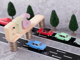 年末年始は「ETC休日割引」が適用されない！ 少しでも安く「高速道路」を利用するにはどうすれば良い？