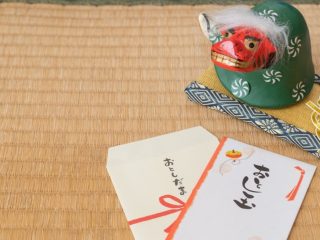 お年玉「2万円」は全額貯金が普通のわが家だけど、子どもから「うちだけみんなと違う！」と言われた！ 全額貯金は少数派？ 意外とみんな自由に使わせてるの？