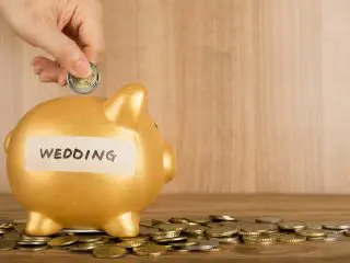 20代男性、将来は結婚したいです！ 結婚までにいくらお金を貯めればよいですか？