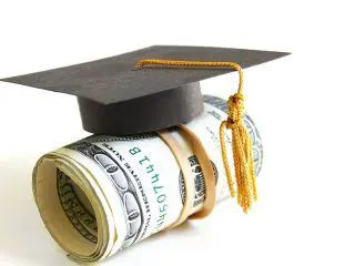 年収800万円で、子どもは「奨学金」で進学します。多子世帯や低年収世帯は私の払った税金で「タダ」で大学に行けるのって不公平じゃありませんか？