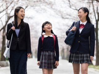 子ども3人以上世帯の「大学無償化」の落とし穴！ 子ども全員の大学費用が「無料」になるわけではないってホント!? 無償化の条件について解説