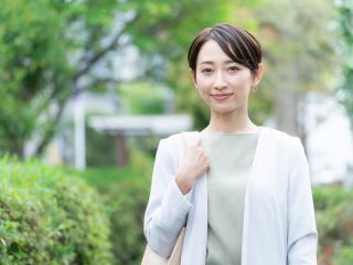 育児のため仕事を辞めましたが、今年から「月10万円」をパートで稼ぐ予定です。正社員の頃と比べて年金はどれだけ減るでしょうか？