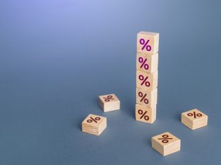 退職金に「税金」がかかるようになるって本当ですか？退職金が「2500万円」のケースで税金を計算