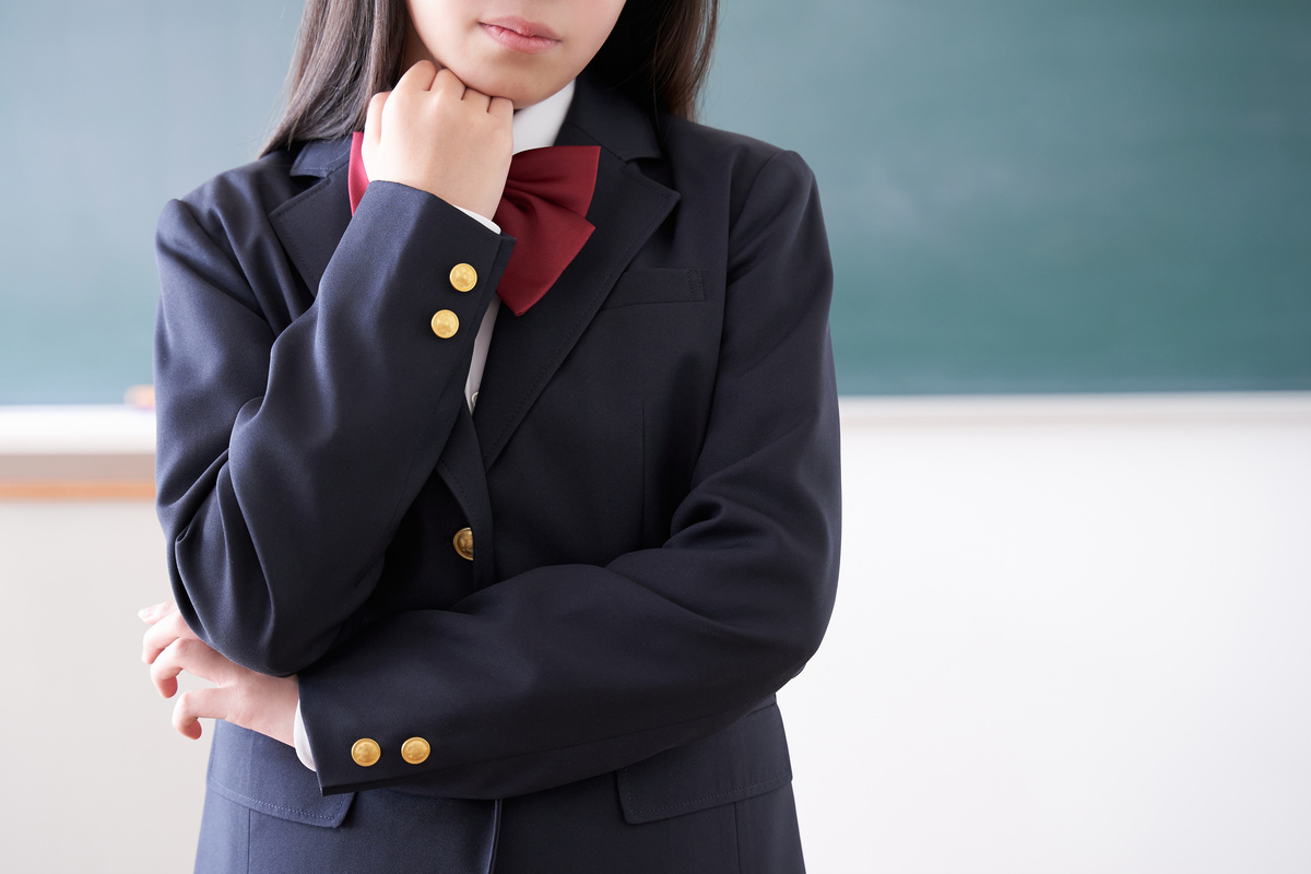 親が児童手当「200万円」を住宅ローン返済に使ったせいで、子どもは「奨学金」で進学することに！ 子どもは親を訴えられる？